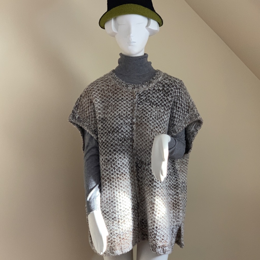 New with tags J Jill mohair blend box top vest